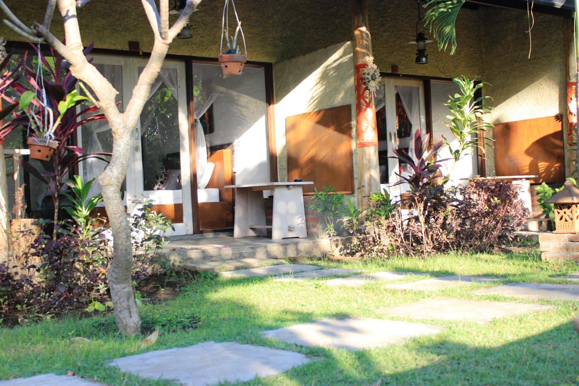 Sudi Guest House Pemuteran Exteriör bild