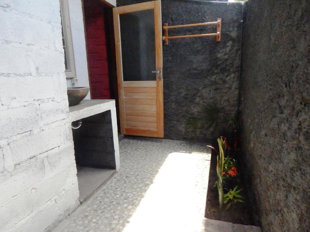 Sudi Guest House Pemuteran Exteriör bild